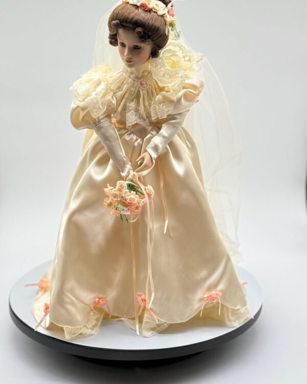 This Day Forward I — Elizabeth's Dress (1990)